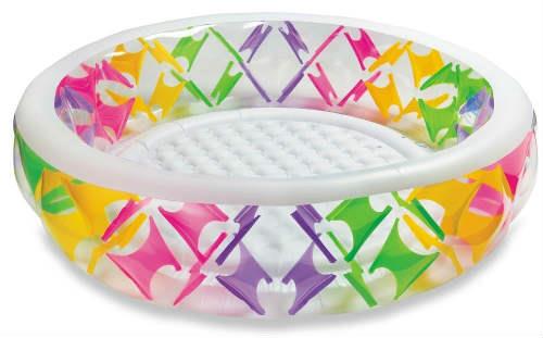 استخر بادی شیشه ای بزرگ