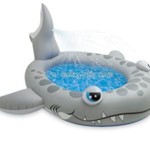 استخر بادی کوسه کودک با فواره